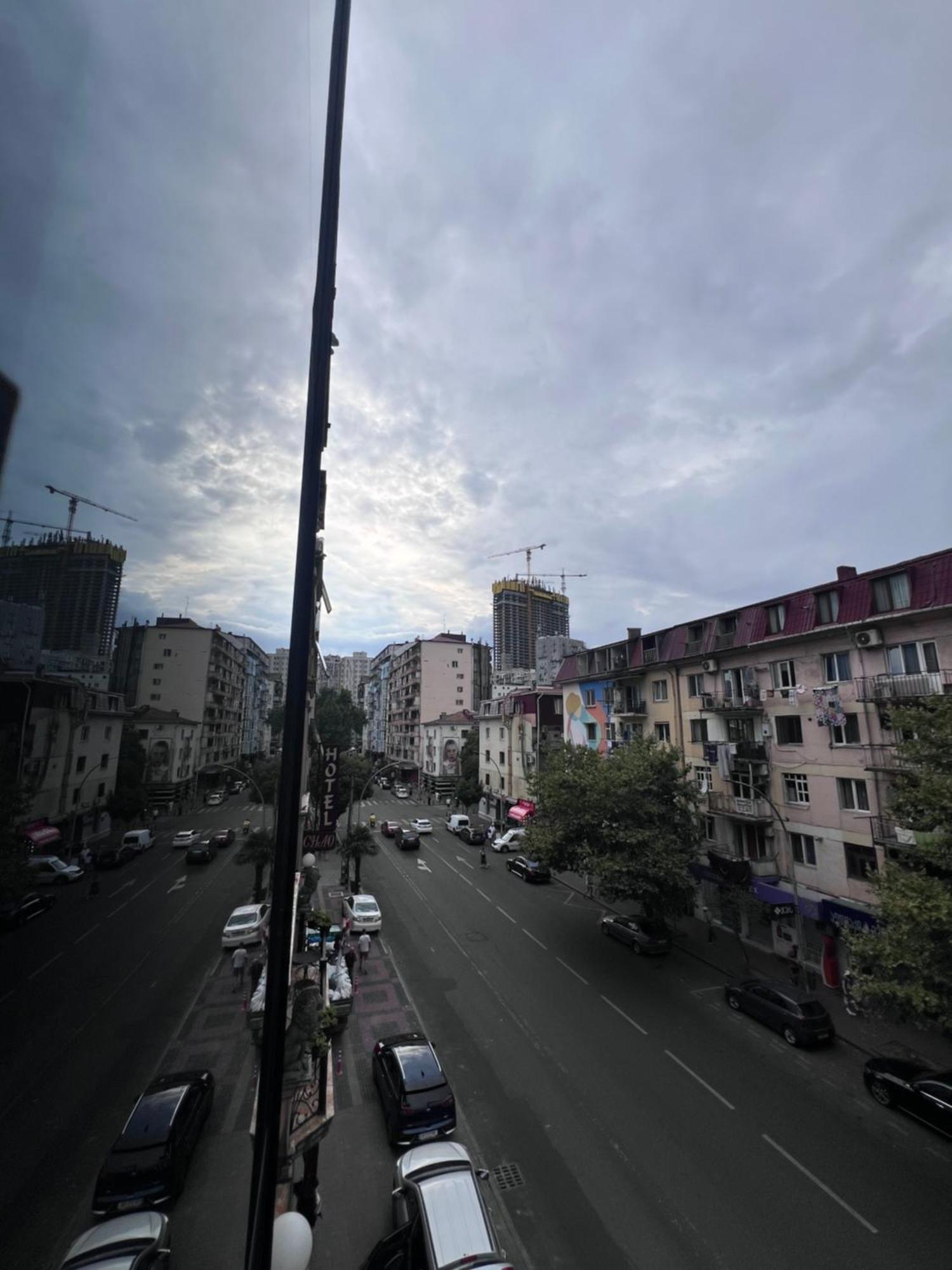 Hotel Argo Batoemi Buitenkant foto